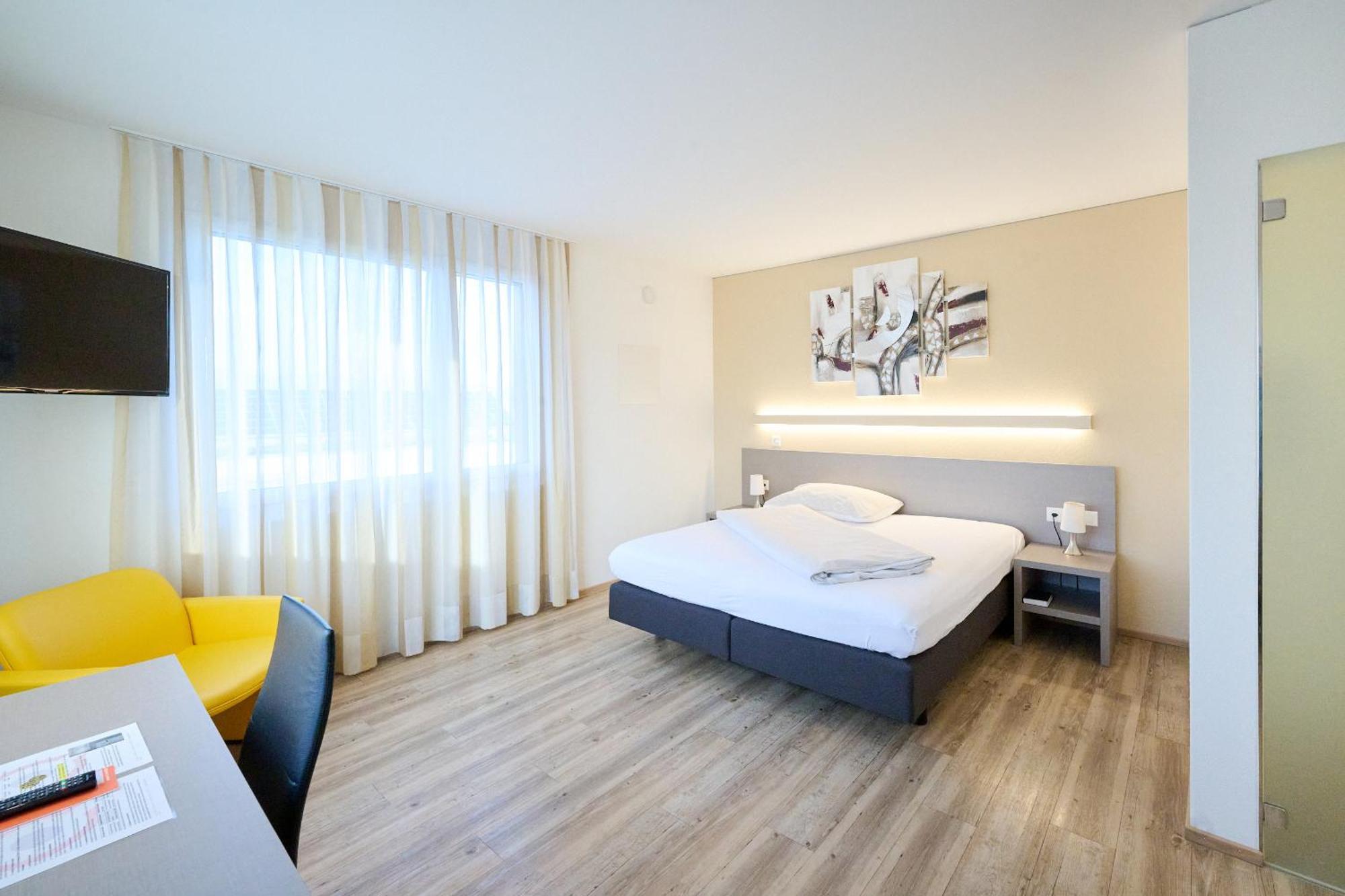 Hotel Am Kreisel Self-Check-In By Smart Hotels Lachen Kültér fotó