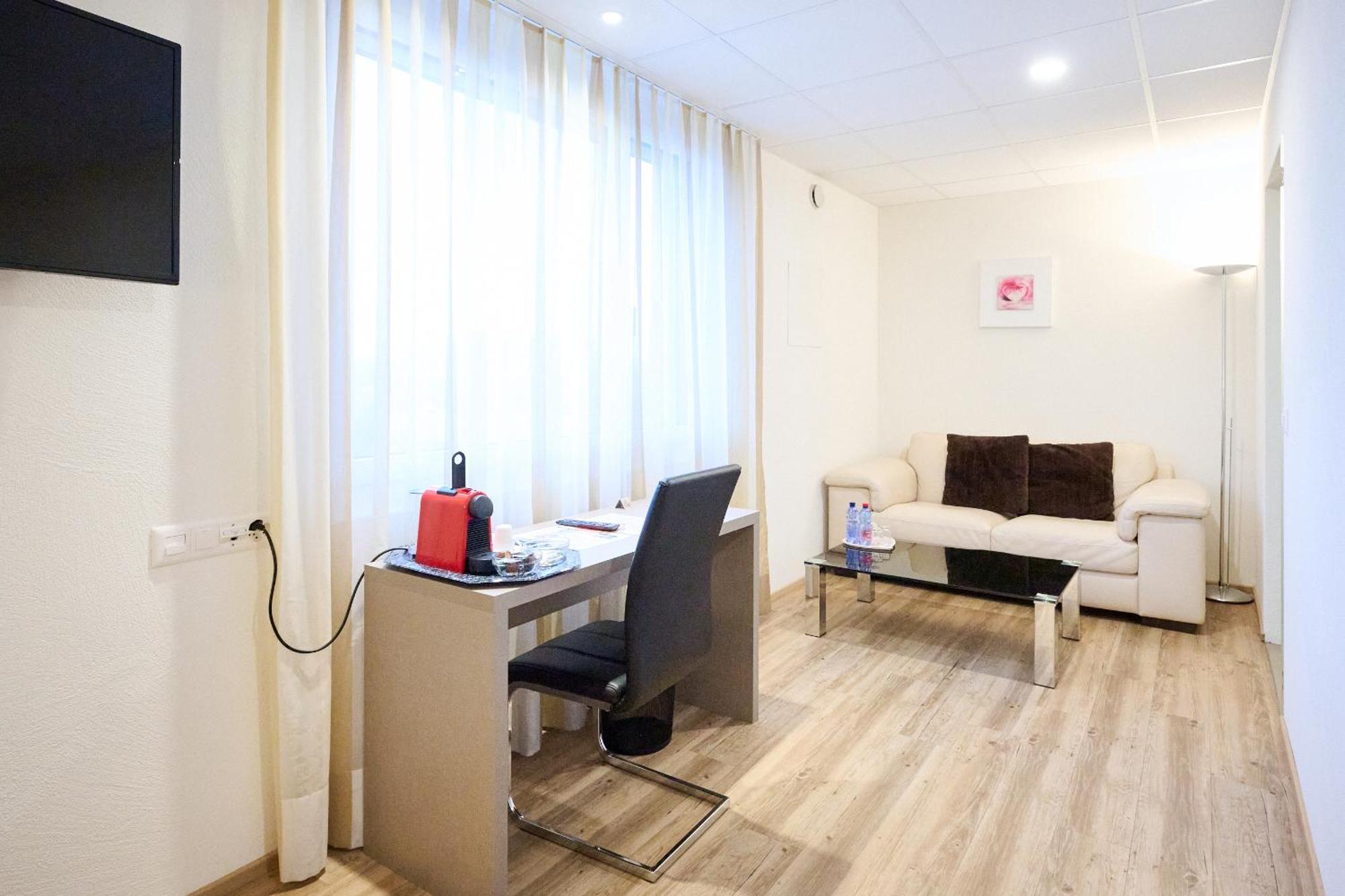 Hotel Am Kreisel Self-Check-In By Smart Hotels Lachen Kültér fotó