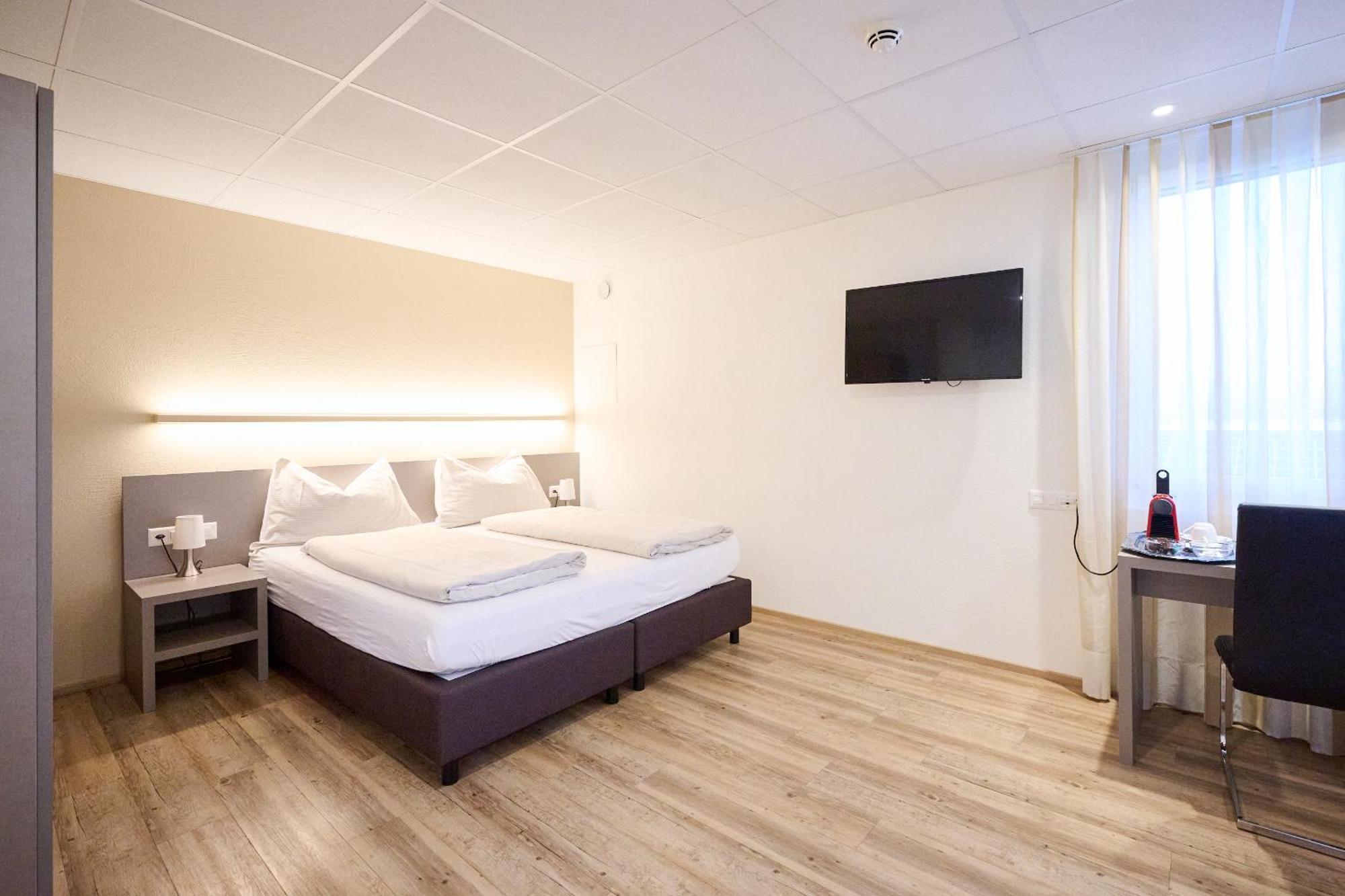 Hotel Am Kreisel Self-Check-In By Smart Hotels Lachen Kültér fotó