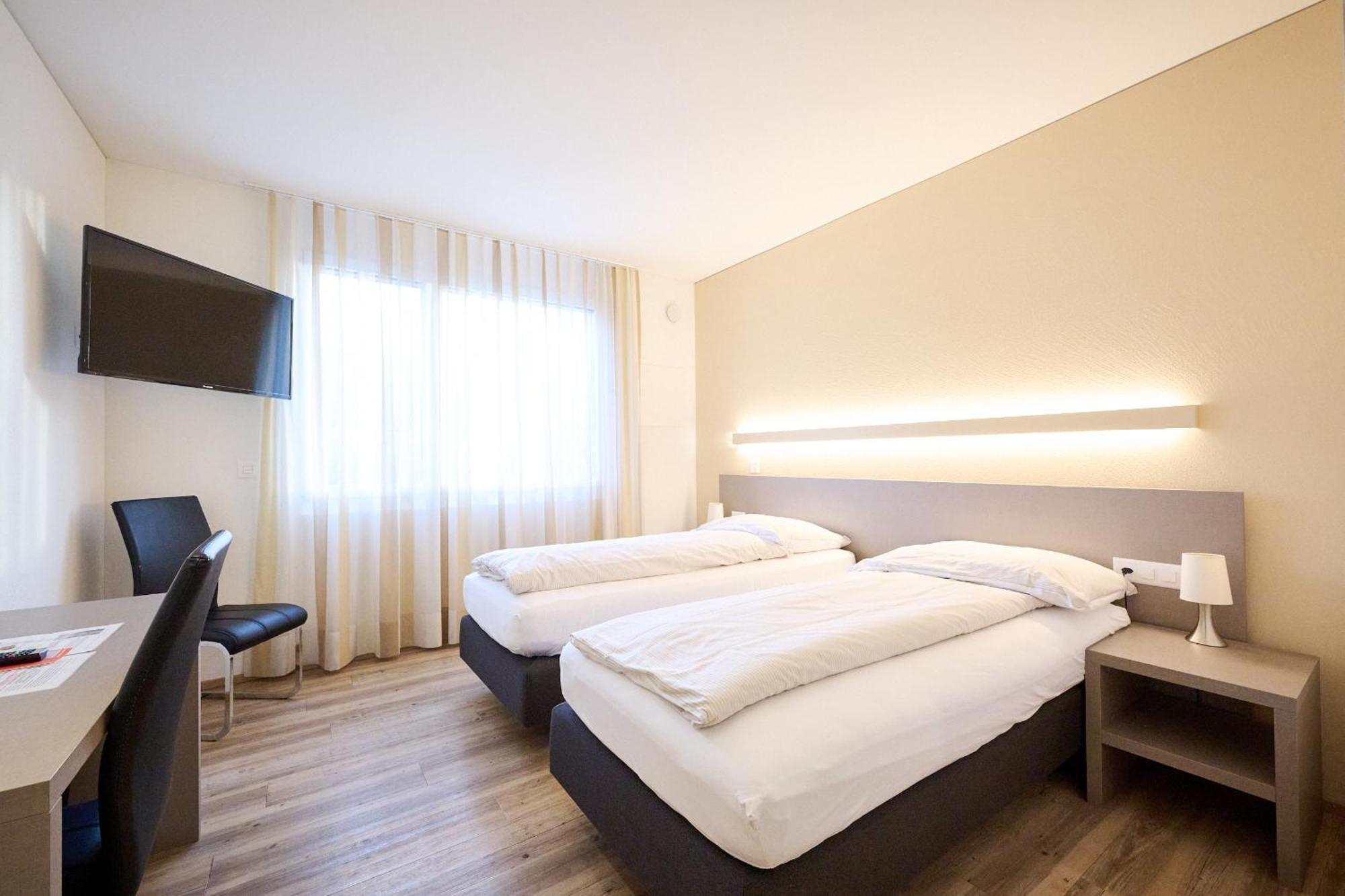 Hotel Am Kreisel Self-Check-In By Smart Hotels Lachen Kültér fotó