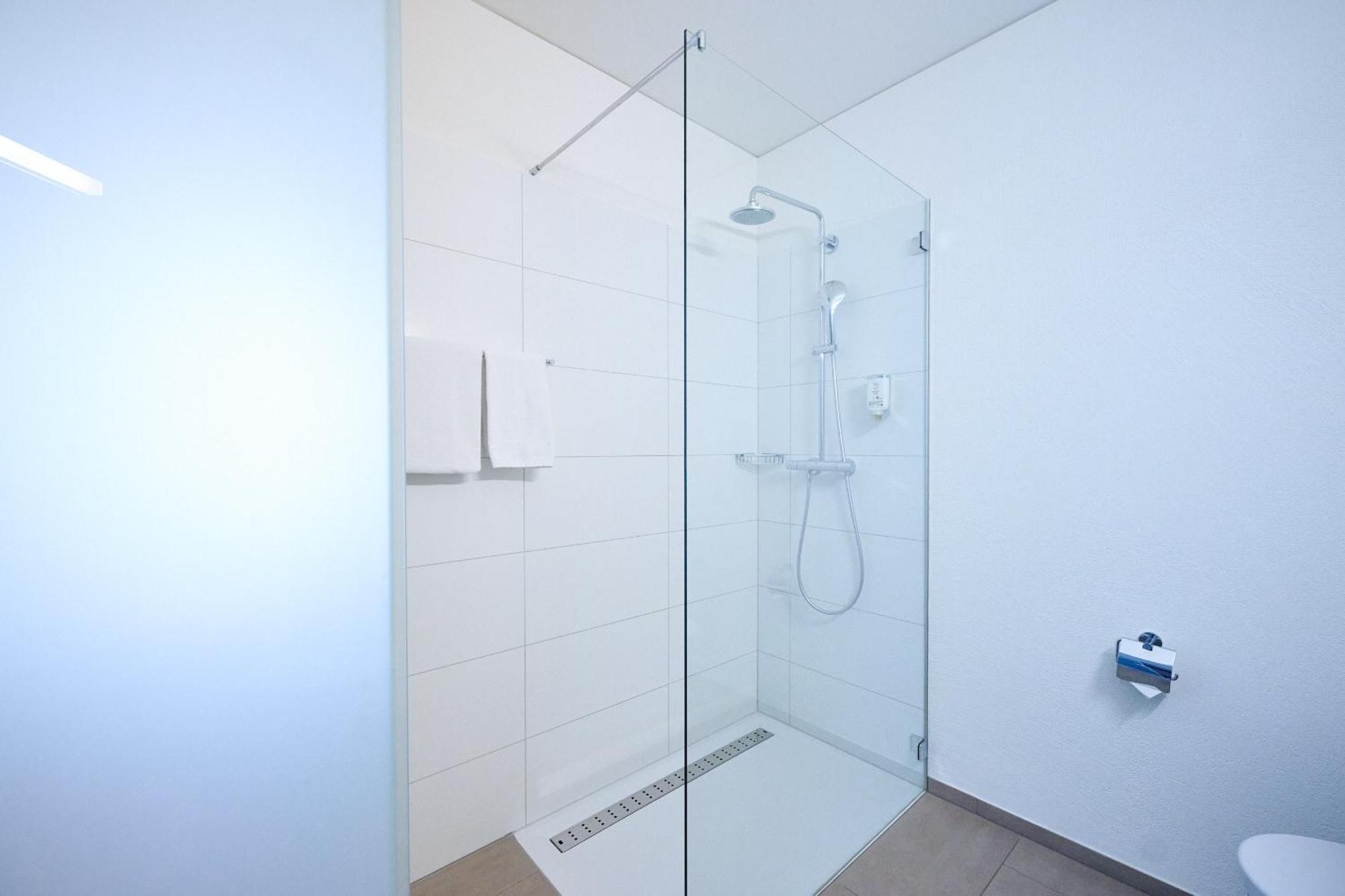 Hotel Am Kreisel Self-Check-In By Smart Hotels Lachen Kültér fotó
